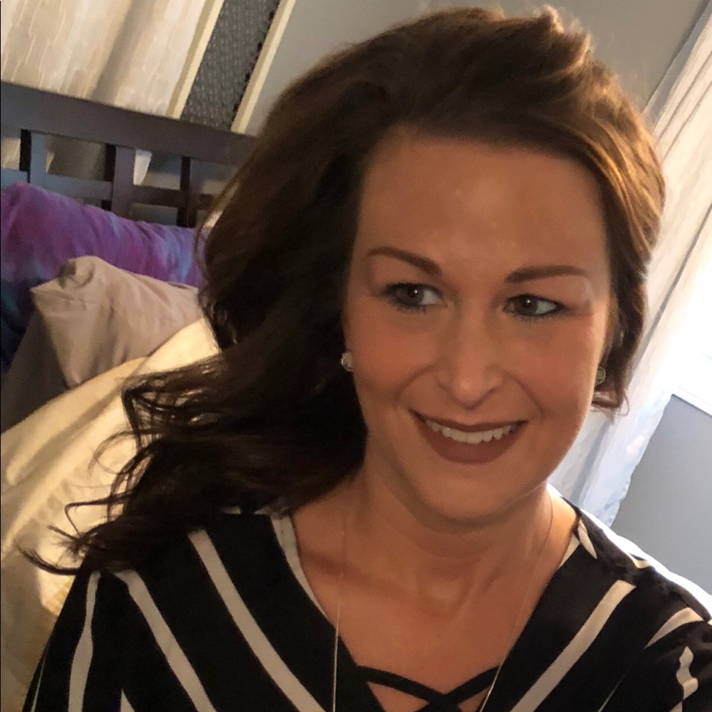 Meet your Posher, Abby